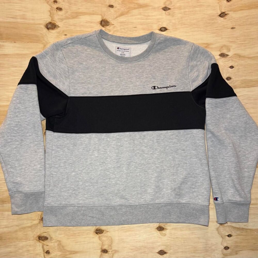 Champion Men's Grey and Black Sweatshirt